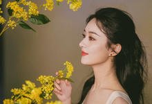 赵丽颖：赏花灯盏盏，望盈月圆满，闻丹桂花香，品月饼酥甜 ​​​-沐风文化