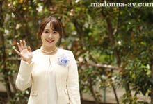 JUL-752 庆祝侄子高中毕业!巨乳义母“白石茉莉奈”庆功宴上不小心喝嗨 直接帮他转大人-沐风文化